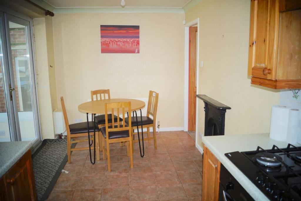 3 Bed House With Exceptional View Batley
